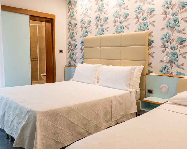 media.Slide_SuperiorTripla_3HotelGaby_Rimini