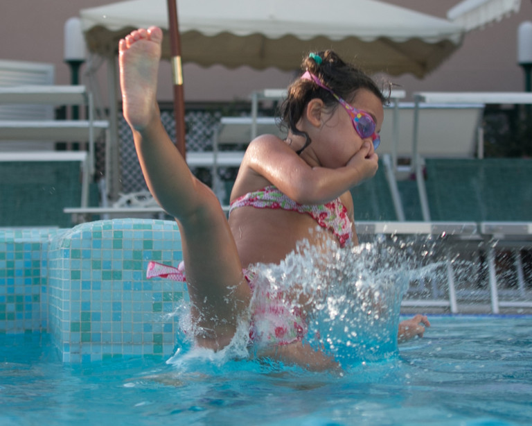 media.Slide_Piscina_4HotelGaby_Rimini